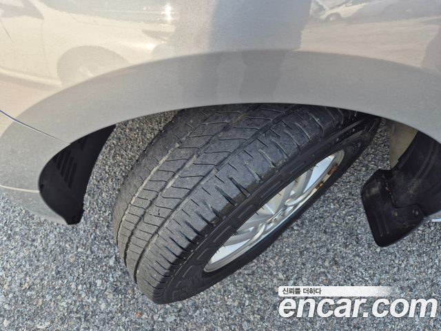Hyundai Starex 2019 — photo 18
