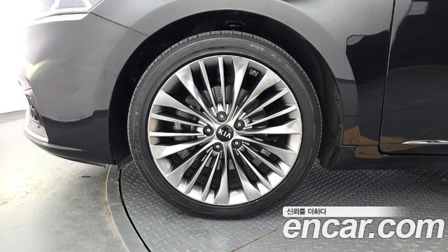 Kia K7 2018 — photo 5
