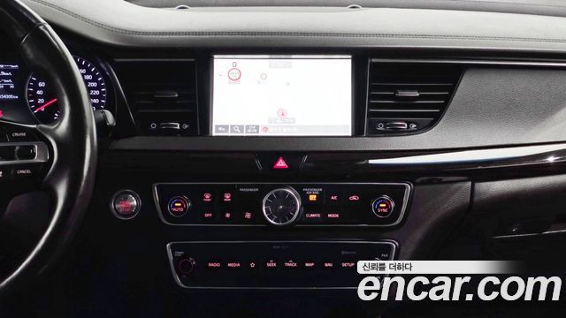 Kia K7 2018 — photo 13