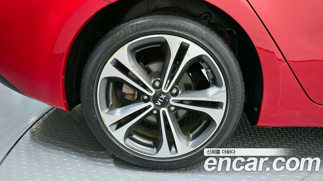 Kia K3 2013 — photo 5