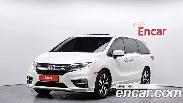 Honda Odyssey 2018 — photo 1