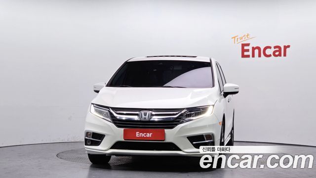 Honda Odyssey 2018 — photo 3