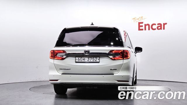 Honda Odyssey 2018 — photo 4