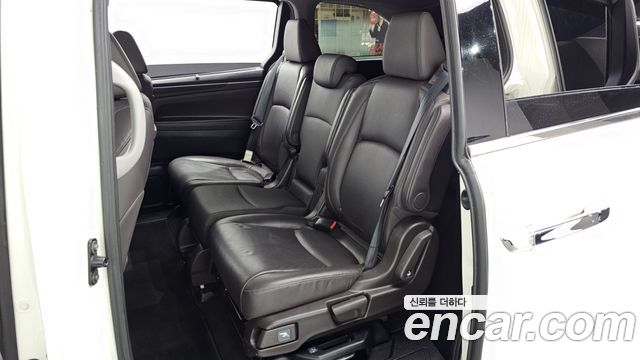 Honda Odyssey 2018 — photo 12