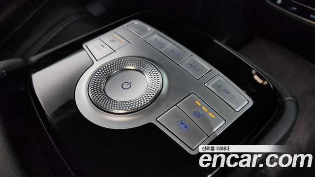 Genesis G80 2021 — photo 19