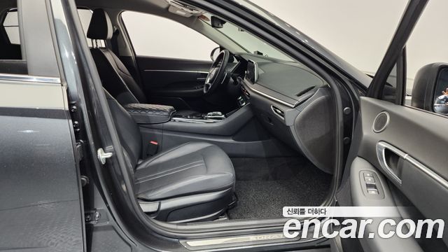 Hyundai Sonata 2020 — photo 11