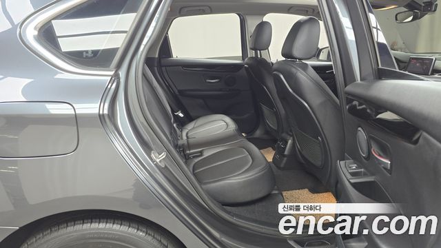 BMW 2-Series 2021 — photo 12