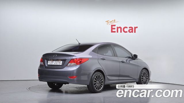 Hyundai Accent 2014 — photo 2