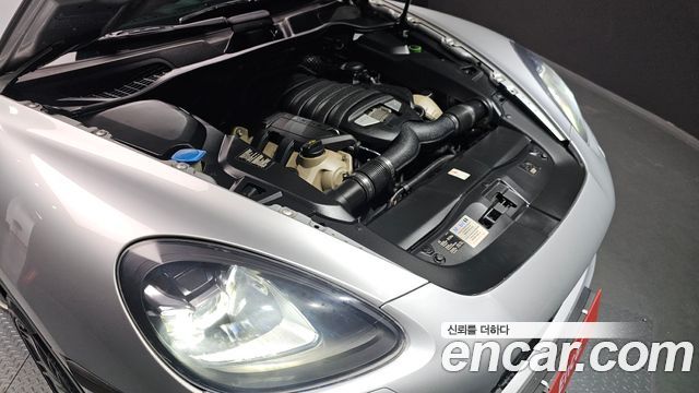 Porsche Cayenne 2011 — photo 6
