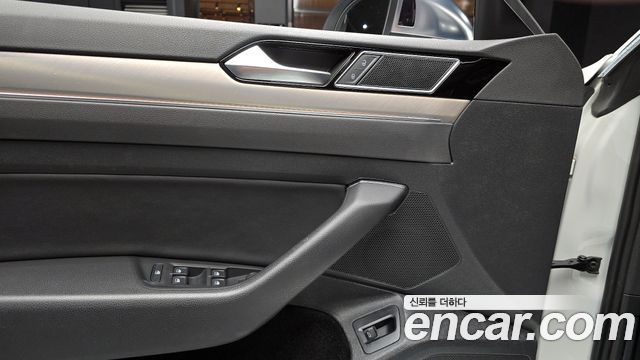 Volkswagen Arteon 2019 — photo 18