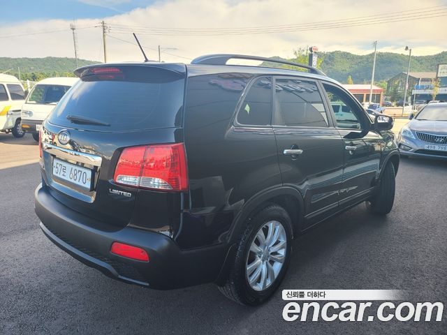 Kia Sorento 2010 — photo 2