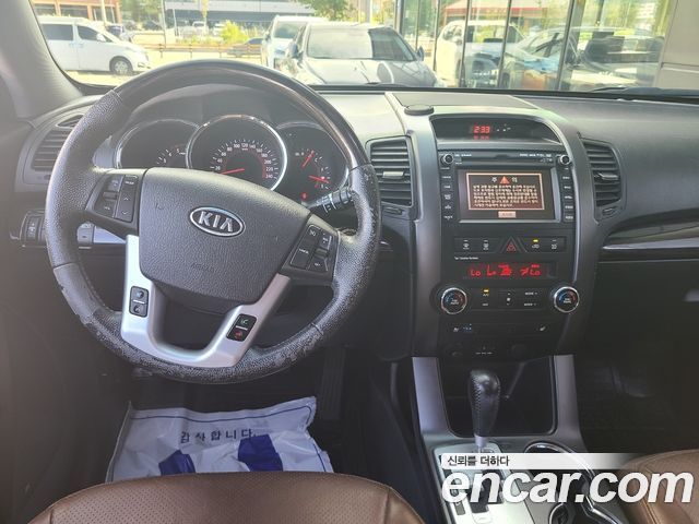 Kia Sorento 2010 — photo 7