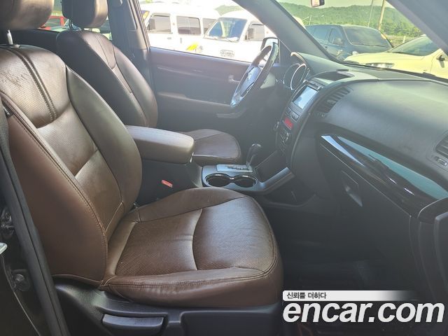 Kia Sorento 2010 — photo 10