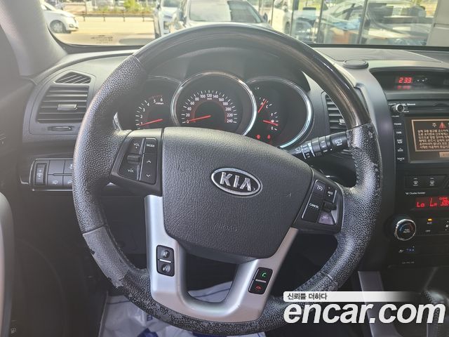 Kia Sorento 2010 — photo 11