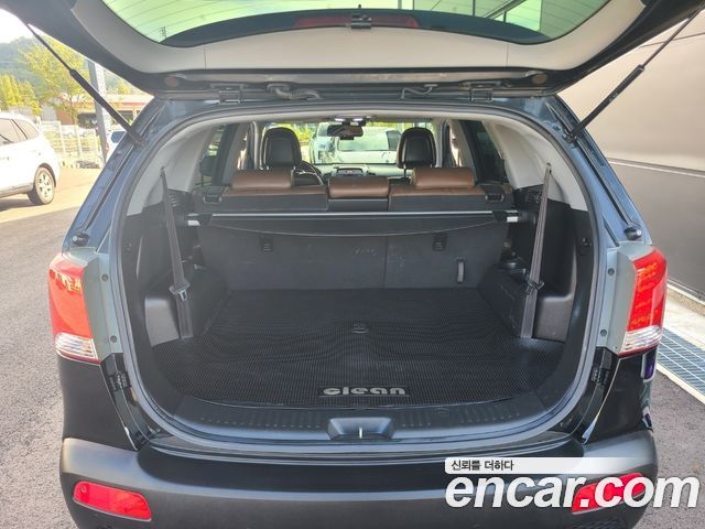 Kia Sorento 2010 — photo 20
