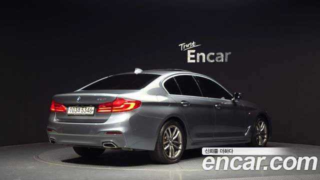 BMW 5-Series 2020 — photo 2