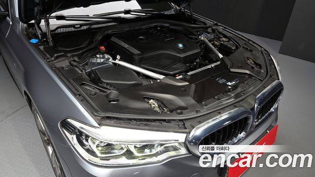 BMW 5-Series 2020 — photo 6