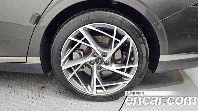 Genesis G90 2022 — photo 5