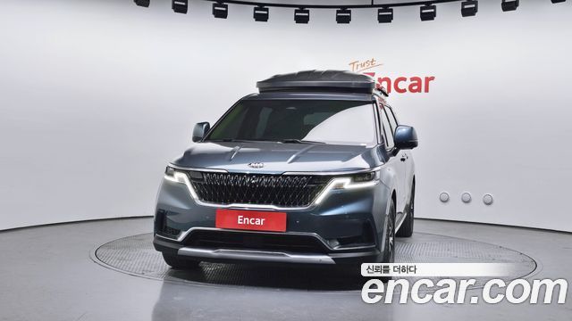 Kia Canival 2021 — photo 3