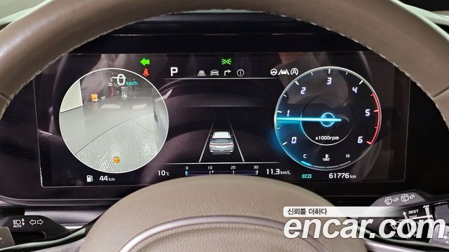 Kia Canival 2021 — photo 8