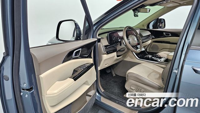 Kia Canival 2021 — photo 10