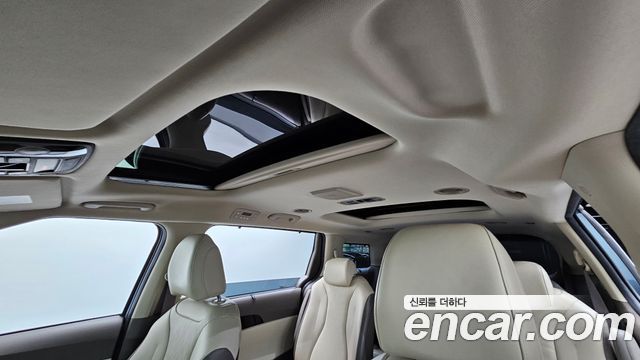 Kia Canival 2021 — photo 13