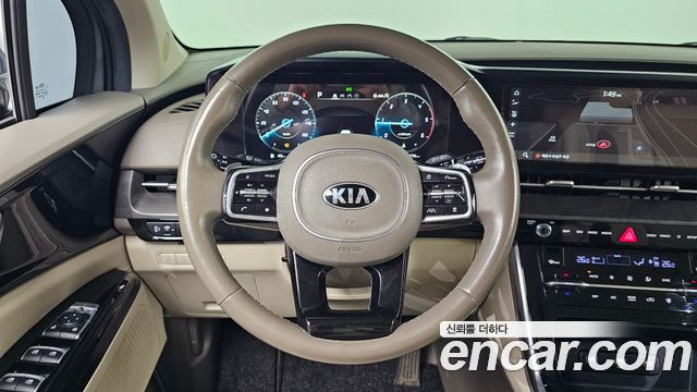 Kia Canival 2021 — photo 15