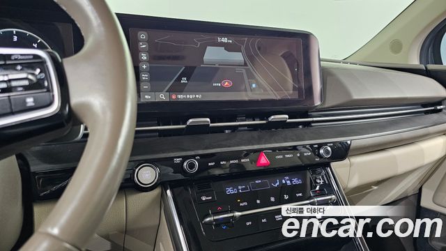 Kia Canival 2021 — photo 16