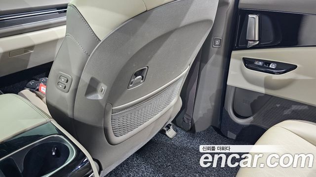 Kia Canival 2021 — photo 19
