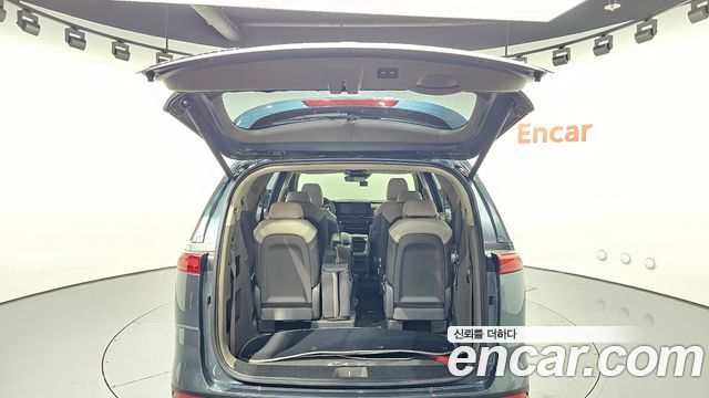 Kia Canival 2021 — photo 20