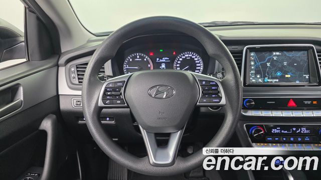 Hyundai Sonata 2018 — photo 13
