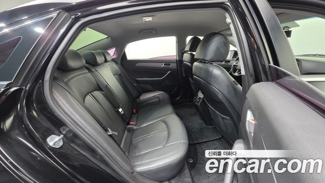 Hyundai Sonata 2018 — photo 19