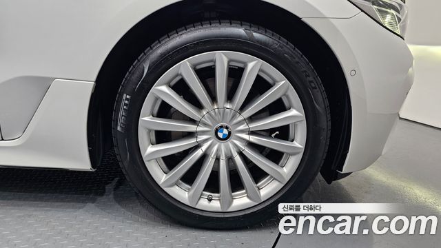BMW Gran Turismo 2023 — photo 5