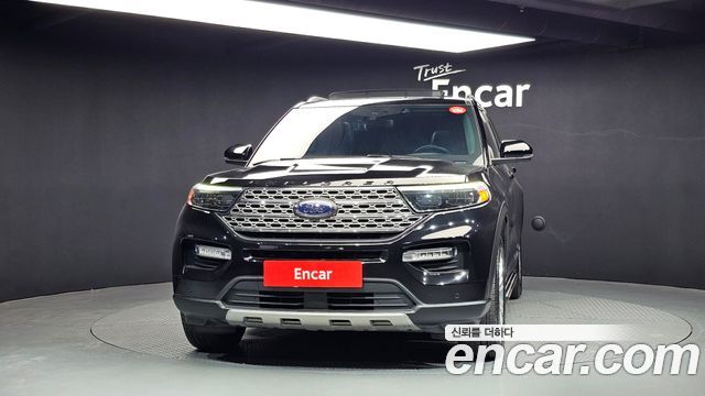 Ford Explorer 2022 — photo 3