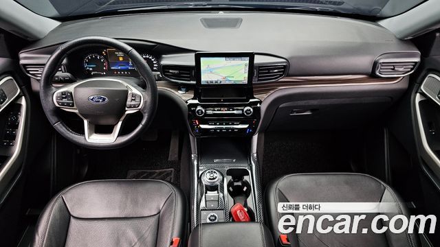 Ford Explorer 2022 — photo 7