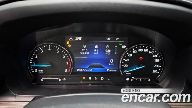 Ford Explorer 2022 — photo 8