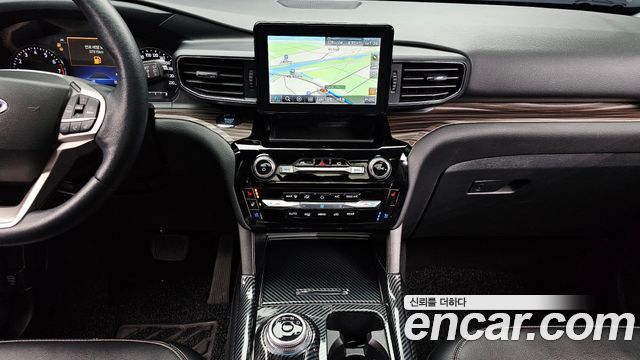 Ford Explorer 2022 — photo 14