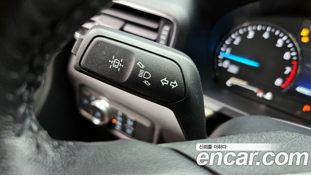 Ford Explorer 2022 — photo 17