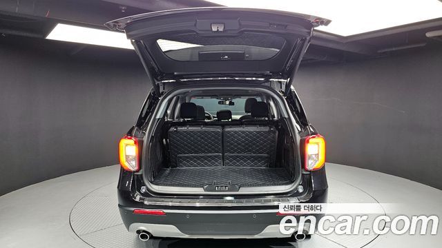 Ford Explorer 2022 — photo 20