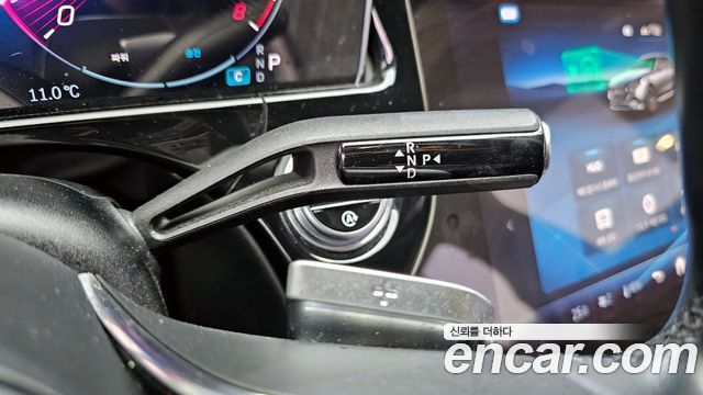 Mercedes-Benz E-Class 2024 — photo 9