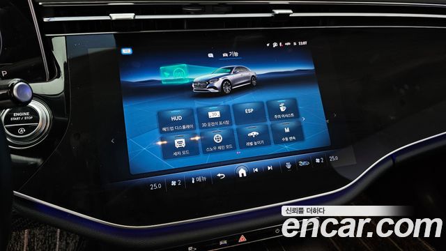 Mercedes-Benz E-Class 2024 — photo 16