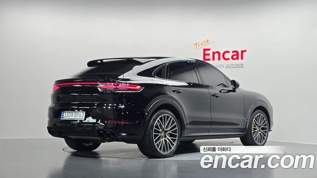 Porsche Cayenne 2023 — photo 2