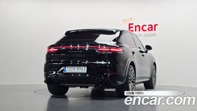 Porsche Cayenne 2023 — photo 4