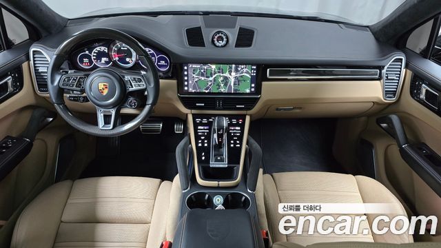 Porsche Cayenne 2023 — photo 7