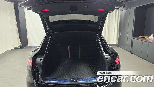Porsche Cayenne 2023 — photo 20