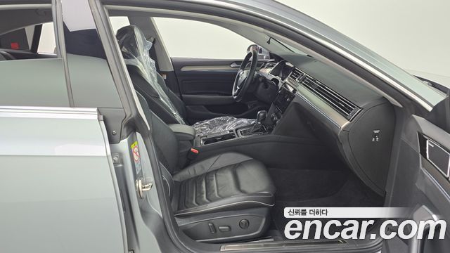 Volkswagen Arteon 2018 — photo 11