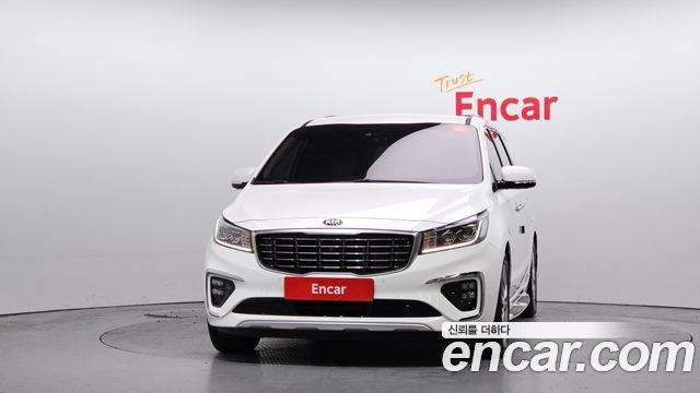 Kia Canival 2019 — photo 3