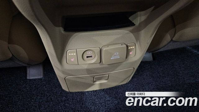 Kia Canival 2019 — photo 19