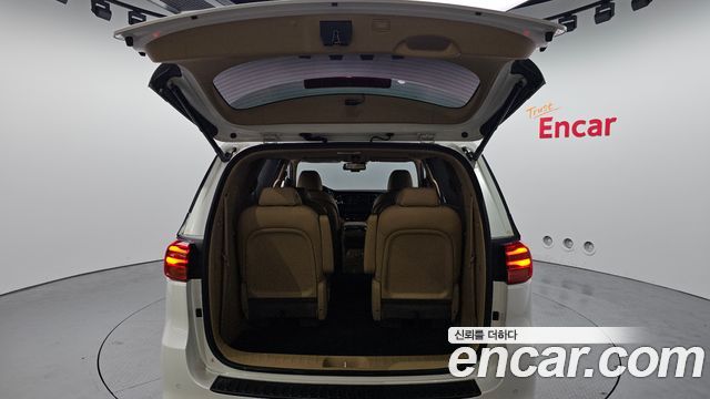 Kia Canival 2019 — photo 20
