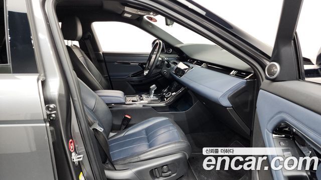 Land Rover Range Rover Evoque 2020 — photo 11